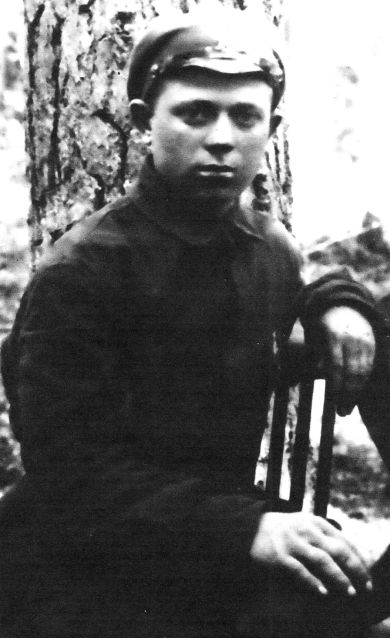 Тютьков Пётр Александрович 18.03.1920 - 10.01.1942