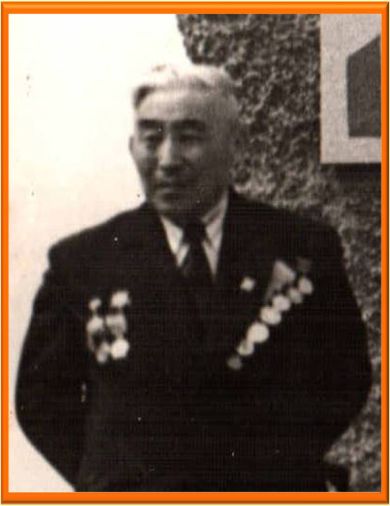 Барадиев Батоцырен (1914-1980 г.г.) лейтенант с.Южный Аргалей