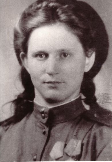 Авдеева (в девичестве - Гордеева) Валентина