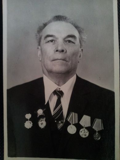Гускин Леонид Александрович 1913 г.р.