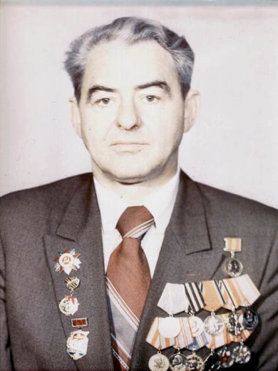 Кузьмин Петр Егорович