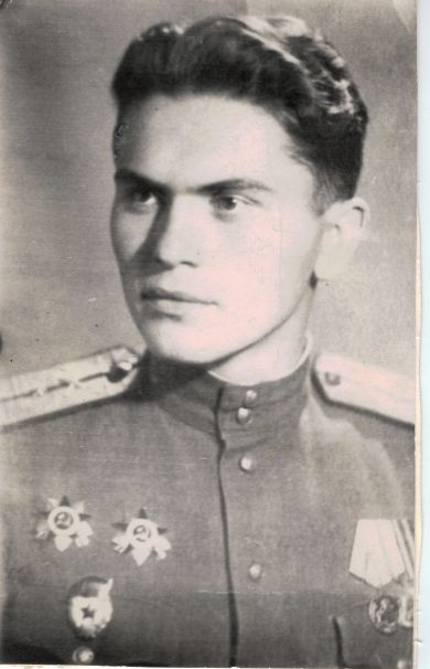Лаврушин Борис Григорьевич