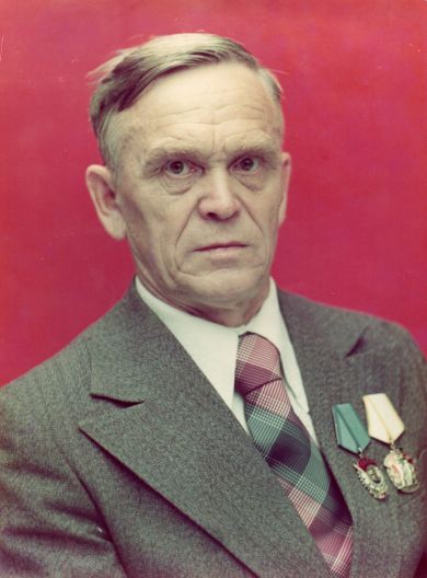 Исаков Юрий Николаевич