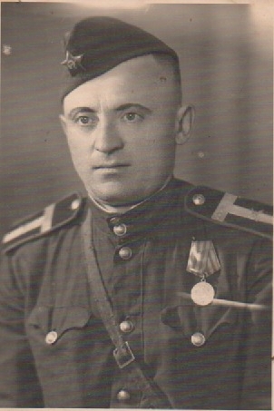 Леонов Андрей Петрович