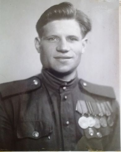 Захаров Петр Наумович