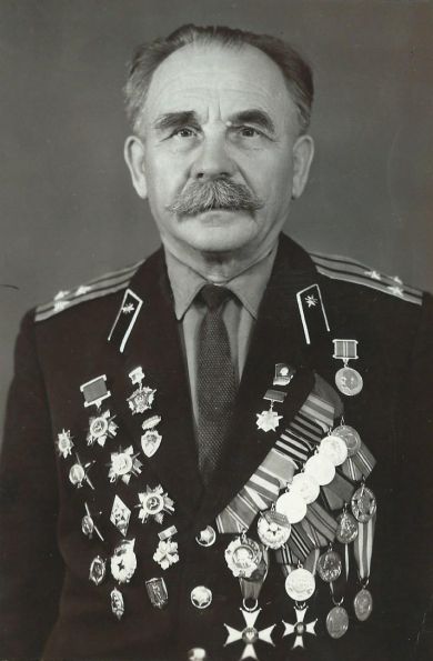 Махов Никита Федорович