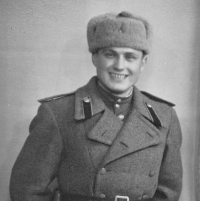 Попов Иван Александрович