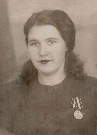 Алавердова (Лавриненко) Елена Ивановна