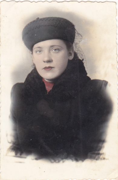 Дерец (Кошелева) Екатерина Лаврентьевна