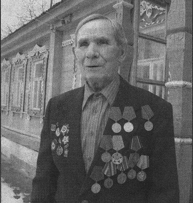 АНТОНОВ ИВАН НИКИТОВИЧ ( в годы войны носил фамилию Попов)