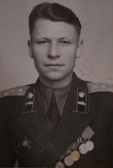 Максимов Борис Алексеевич