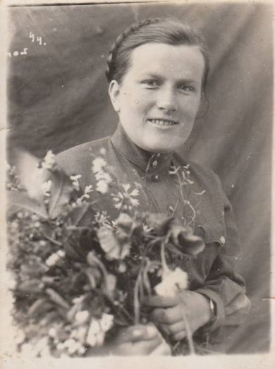 Козлова (Курило) Валентина Арсентьевна