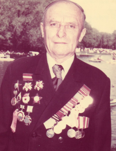 Зуев Георгий Аксентьевич