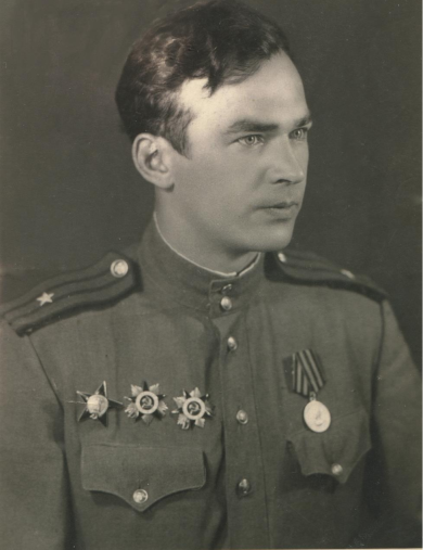 Сазонов Андрей Романович