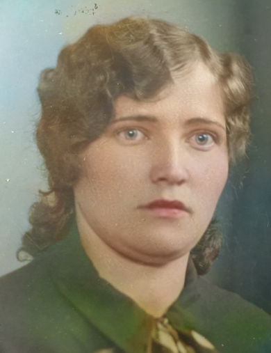 Кондратьева (Комарова) Анна Алексеевна