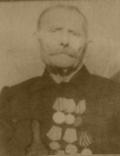 Гнездилов Иван Степанович