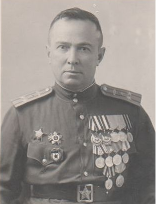 Толстиков Юрий Георгиевич