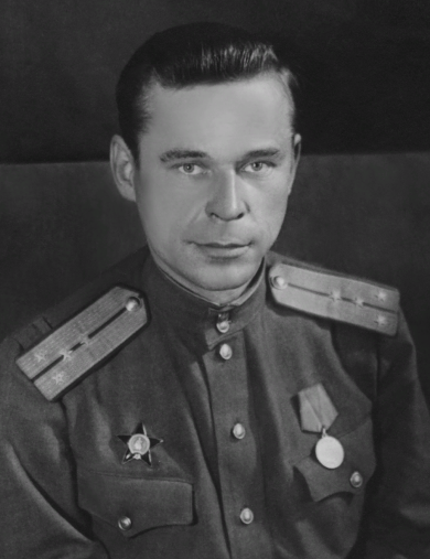 Леонов Алексей Кириллович
