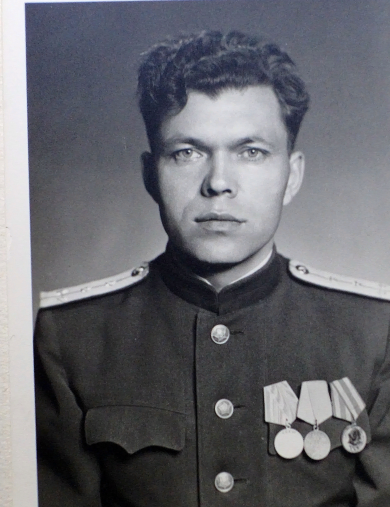 Лазарев Павел Петрович