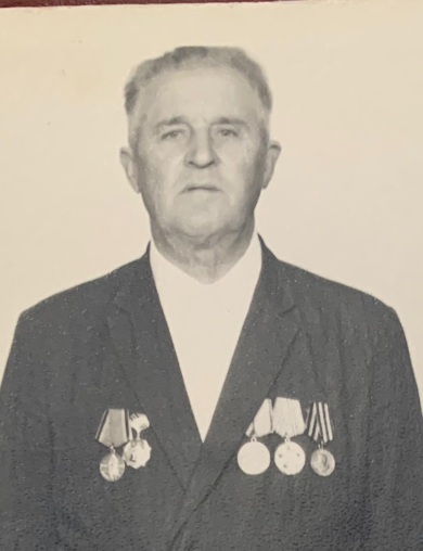 Петров Илья Петрович