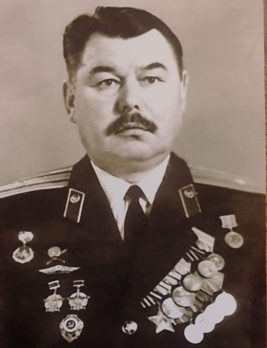 Утерин Василий Дмитриевич