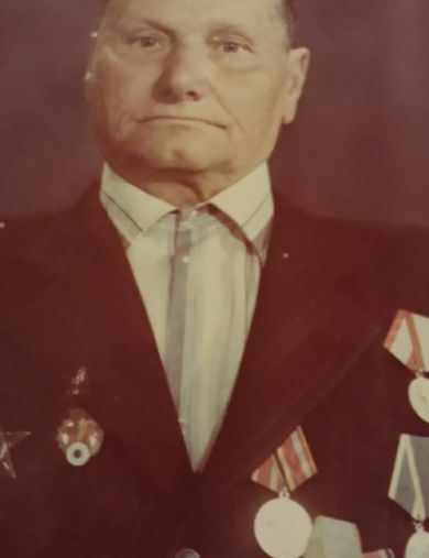 Лушанов Максим Петрович