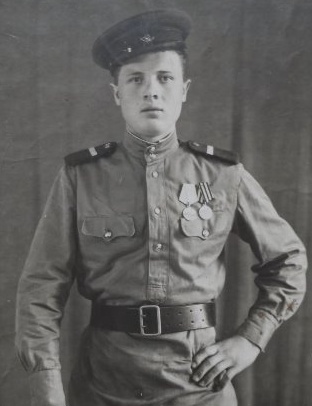 Алфёров Александр Антипович
