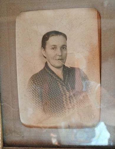 Синицина (Базарова) Любовь Сергеевна