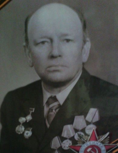 Околелов Лазарь Афонасиевич