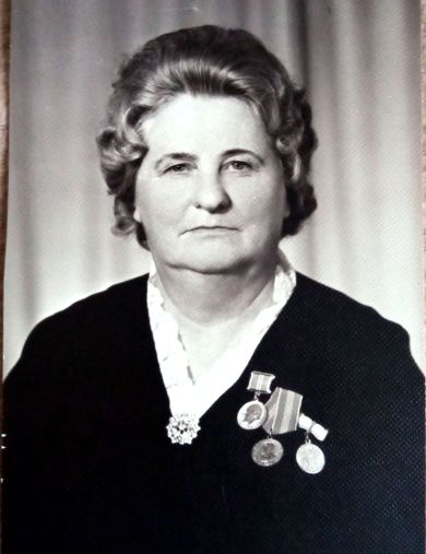 Филипцова (Мельникова) Ольга Дорофеевна