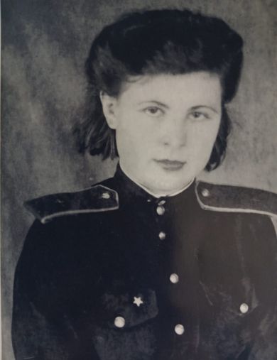 Николаева (Столпакова) Нина Ивановна