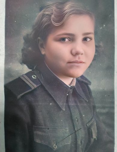 Мартьянова (Иванютина И Бугрова) Евгения Ивановна