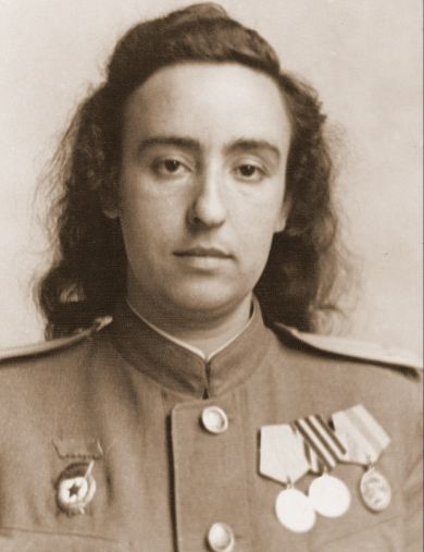 Каневская (Ковынева) Анна Лазаревна