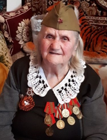 Комарова (Язынина) Надежда Петровна