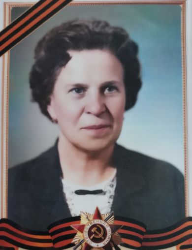 Солопова (Коновалова) Анна Никитична