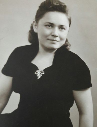Титова (Бурова) Ольга Самуиловна