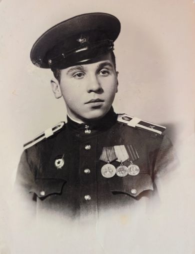 Семёнов Юрий Иванович