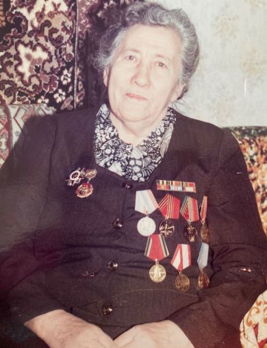 Плутова (Дмитриева) Вера Васильевна