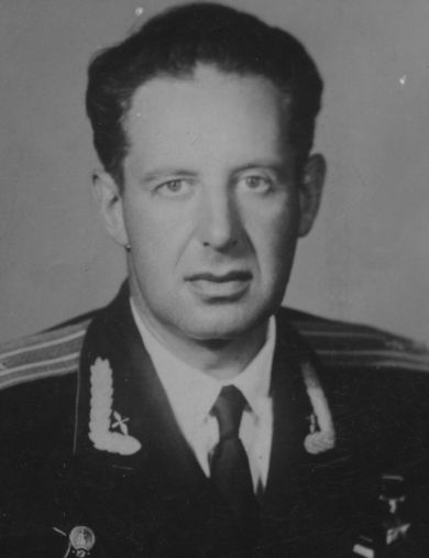 Галлай Марк Лазаревич