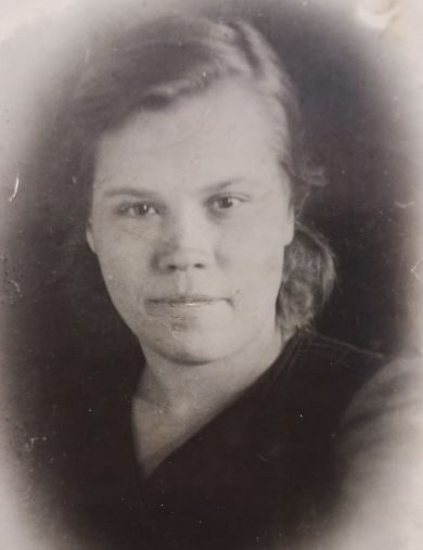Бугрова (Платонова) Наталья Тимофеевна