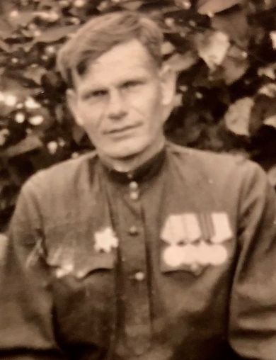 Сериков Арсений Андреевич