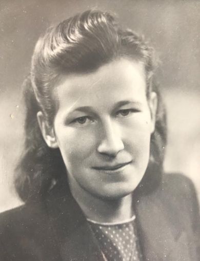 Веселова (Игнатова) Елена Ивановна
