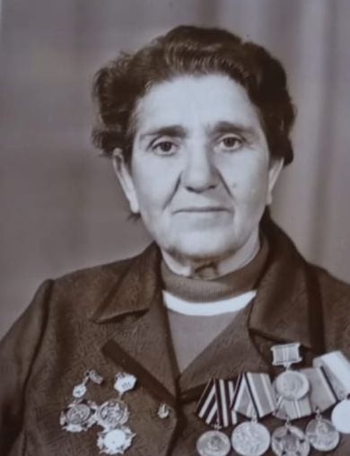 Аксенова (Еремеева) Нина Васильевна