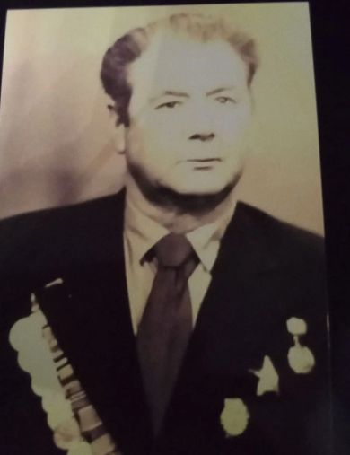Маяксин Валентин Николаевич