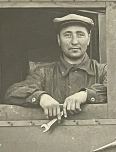 Шампаров Ава Салихович