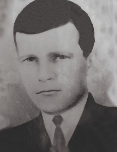 Зенцов Максим Зотович