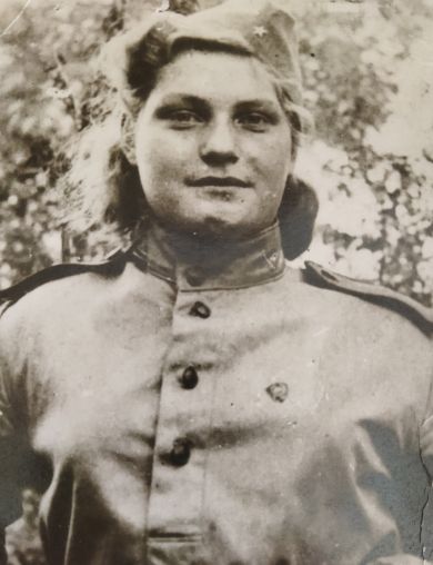 Чайникова (Осетрова) Раиса Николаевна