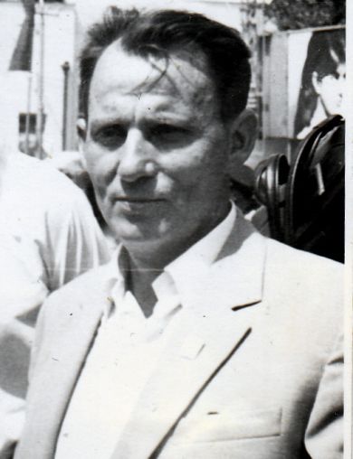 Разгоняев Дмитрий Степанович