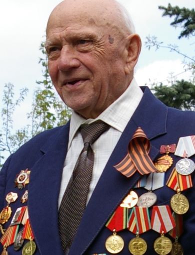 Сурков Александр Елисеевич