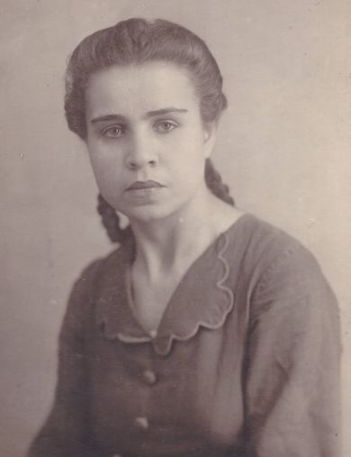 Зуева (Ульянова) Мария Лаврентьевна